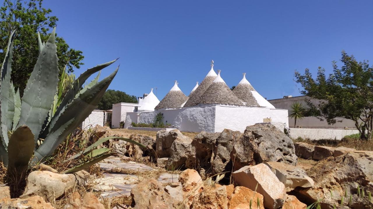 I Trulli D'A Ross Villa Ceglie Messapica Eksteriør bilde