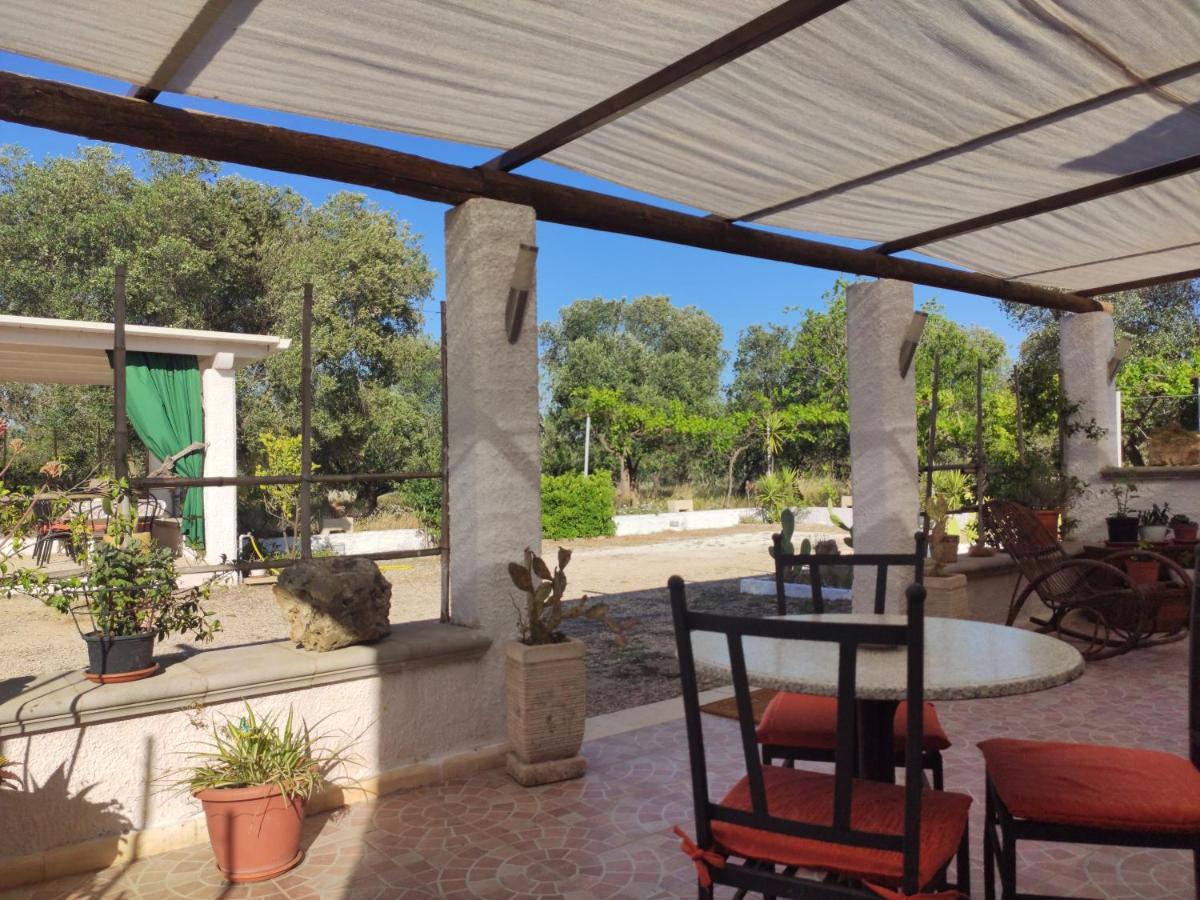 I Trulli D'A Ross Villa Ceglie Messapica Eksteriør bilde
